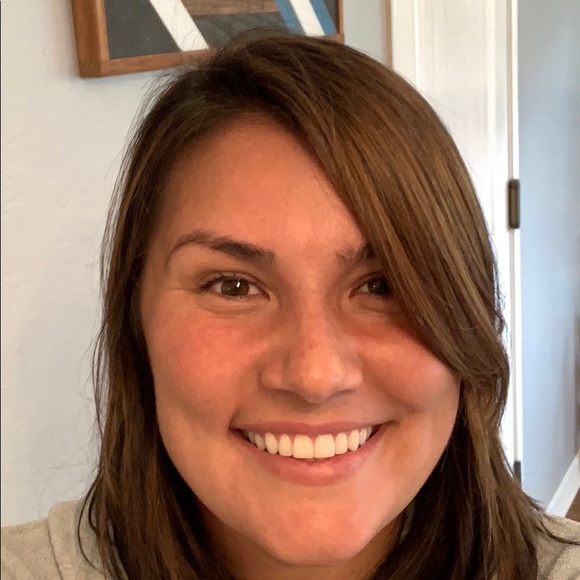 Meet your Posher, Gabrielle - Picture 1 of 1